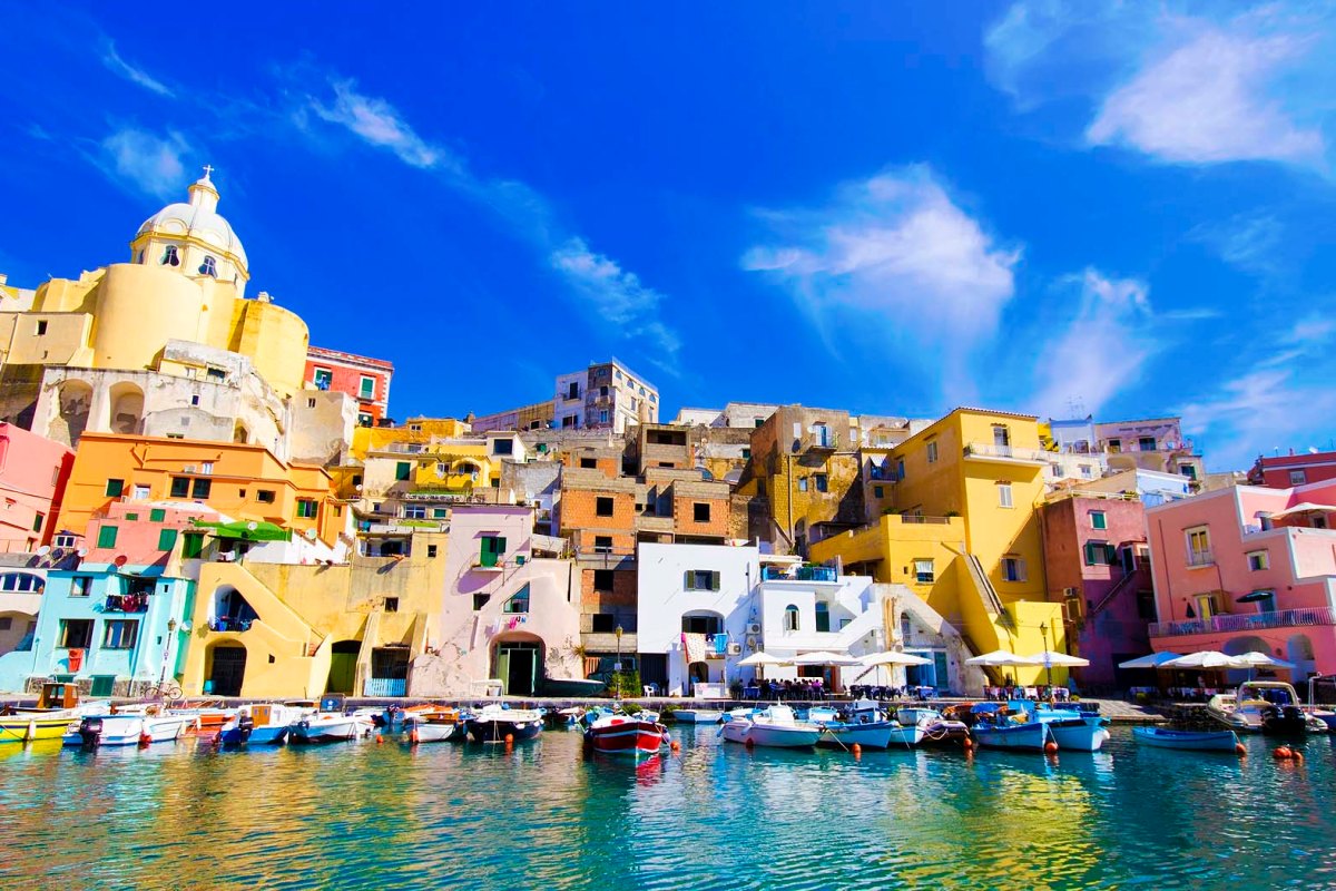 Elena Ferrante`s biography